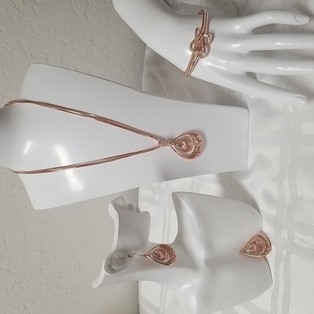 💥 COPPER JEWELRY SUITE💥, Necklace, Earrings, Bracelet NWOT   J#5
